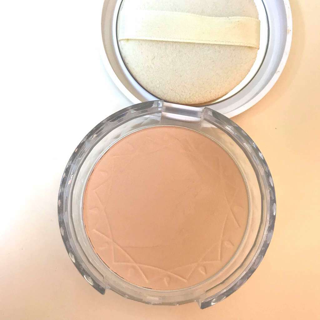 UVクリアフェイスパウダー/CEZANNE/プレストパウダーを使ったクチコミ(2枚目)