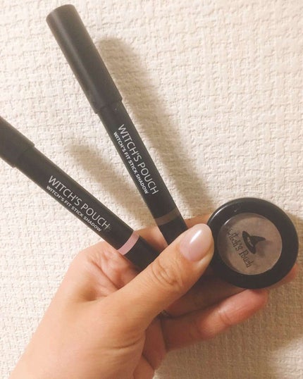 ウィッチズ フィットスティックシャドウ/Witch's Pouch/スティックアイシャドウを使ったクチコミ(1枚目)