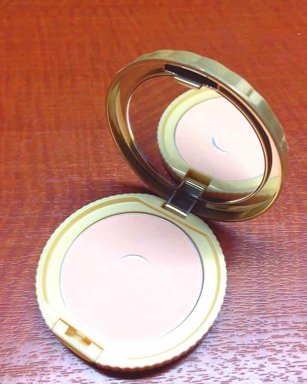 【旧品】マシュマロフィニッシュパウダー/キャンメイク/プレストパウダーを使ったクチコミ(3枚目)