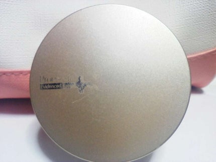 かーりん on LIPS 「このフェイスパウダーは、マットよりかサラサラにしてくれます。冬..」(1枚目)