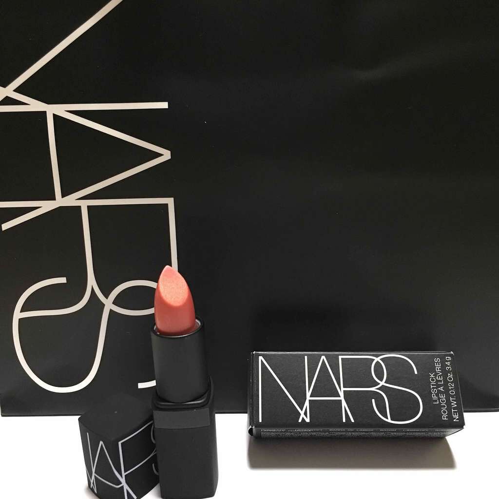 リップスティック(旧)/NARS/口紅を使ったクチコミ（1枚目）
