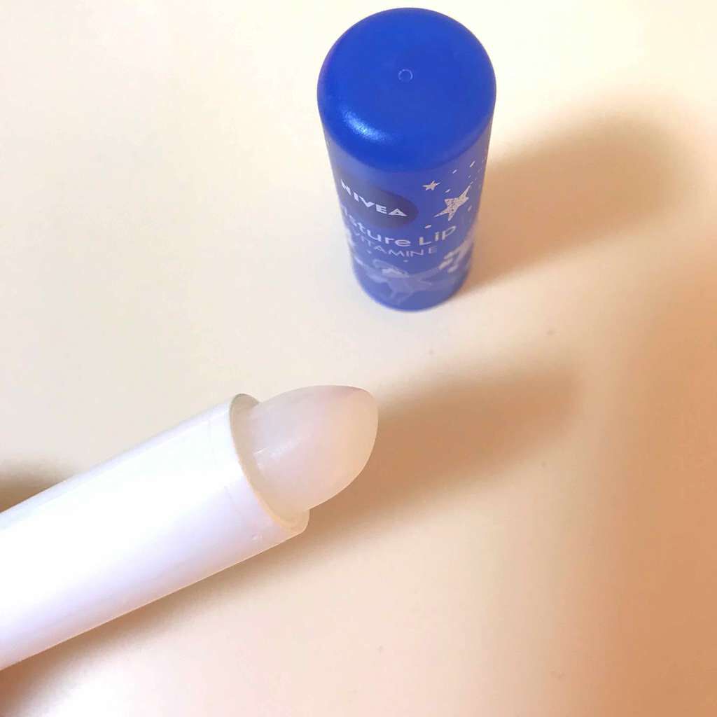 モイスチャーリップ ビタミンE/ニベア/リップクリームを使ったクチコミ(2枚目)