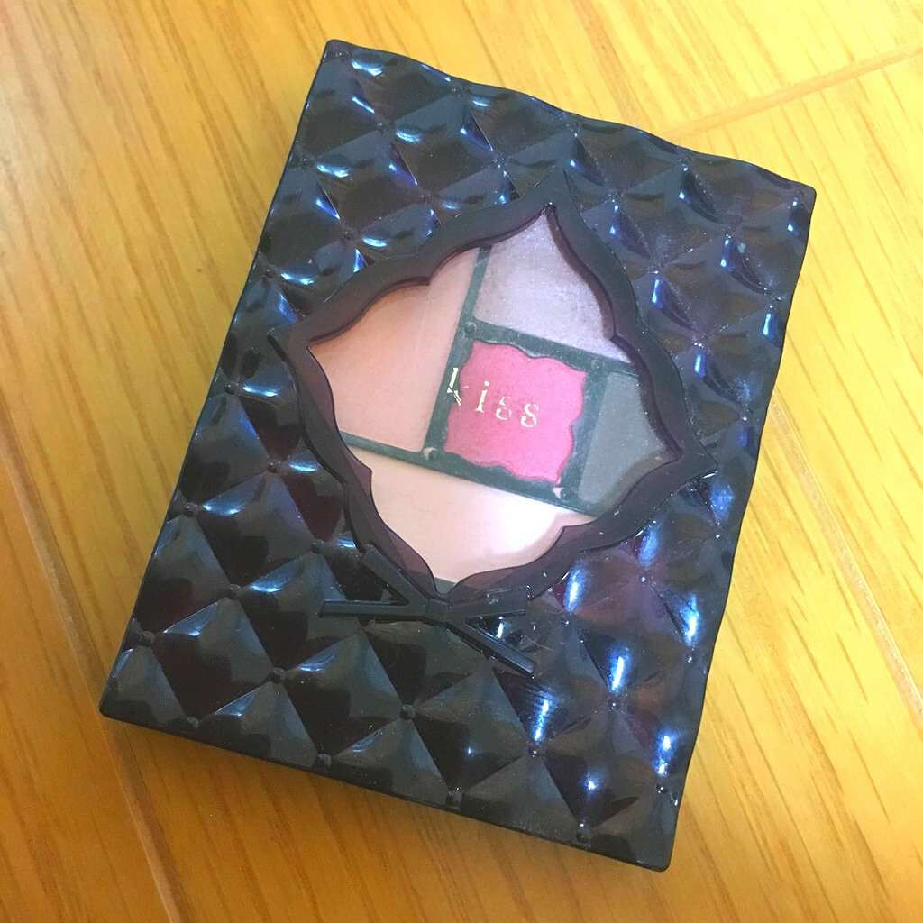アクセントアイズ/KiSS/アイシャドウパレットを使ったクチコミ(2枚目)
