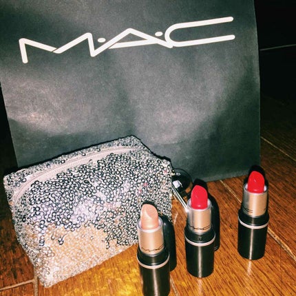 スノーボール ミニ リップスティック キット 【ホリデーコレクション 2017】/M・A・C/口紅を使ったクチコミ(1枚目)