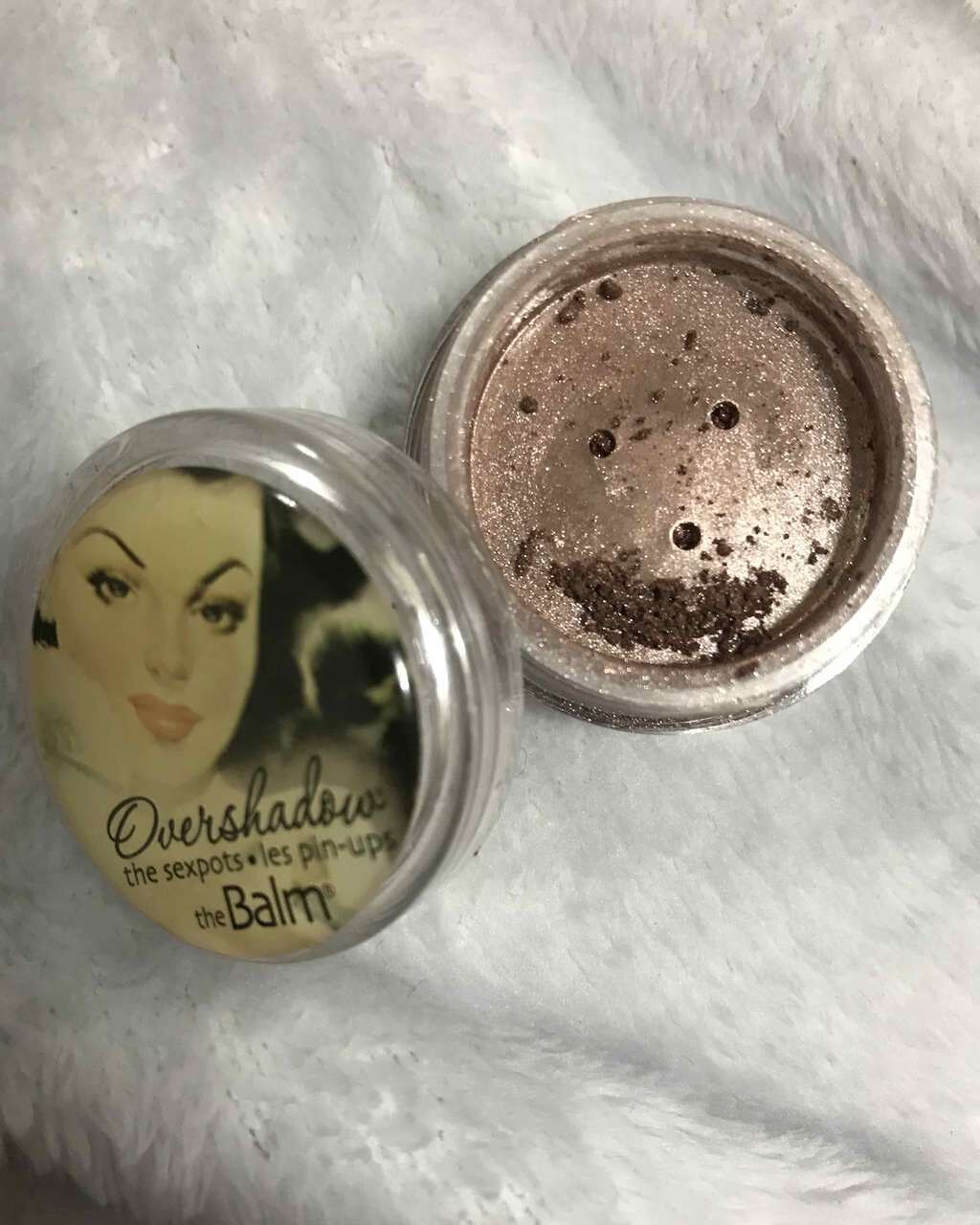 オーバーシャドウ/the Balm/単色アイシャドウを使ったクチコミ（3枚目）