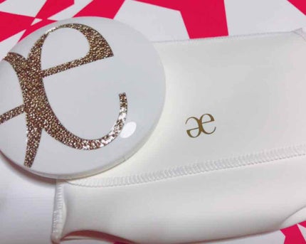 ラ プードル オートニュアンス/Elégance/プレストパウダーを使ったクチコミ(2枚目)