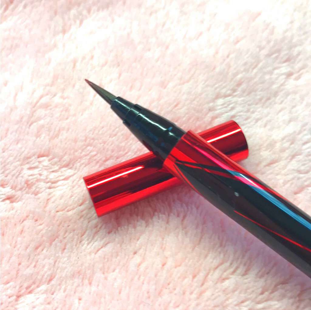 ハイパーシャープ ライナー R/MAYBELLINE NEW YORK/リキッドアイライナーを使ったクチコミ(2枚目)