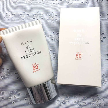 
リピート中のフェイス用日焼け止め⛅️
SPF50+・PA+++です。

ウォーターベースなのでみずみずしくて、少量でもよーーーく伸びます！そして保湿される感じ、、、なのにしっかりと紫外線から守ってくれ