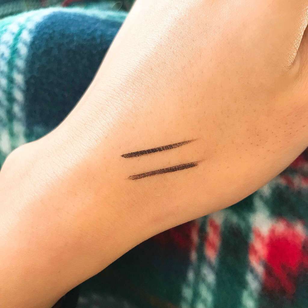 モテライナー リキッド/UZU BY FLOWFUSHI/リキッドアイライナーを使ったクチコミ(3枚目)