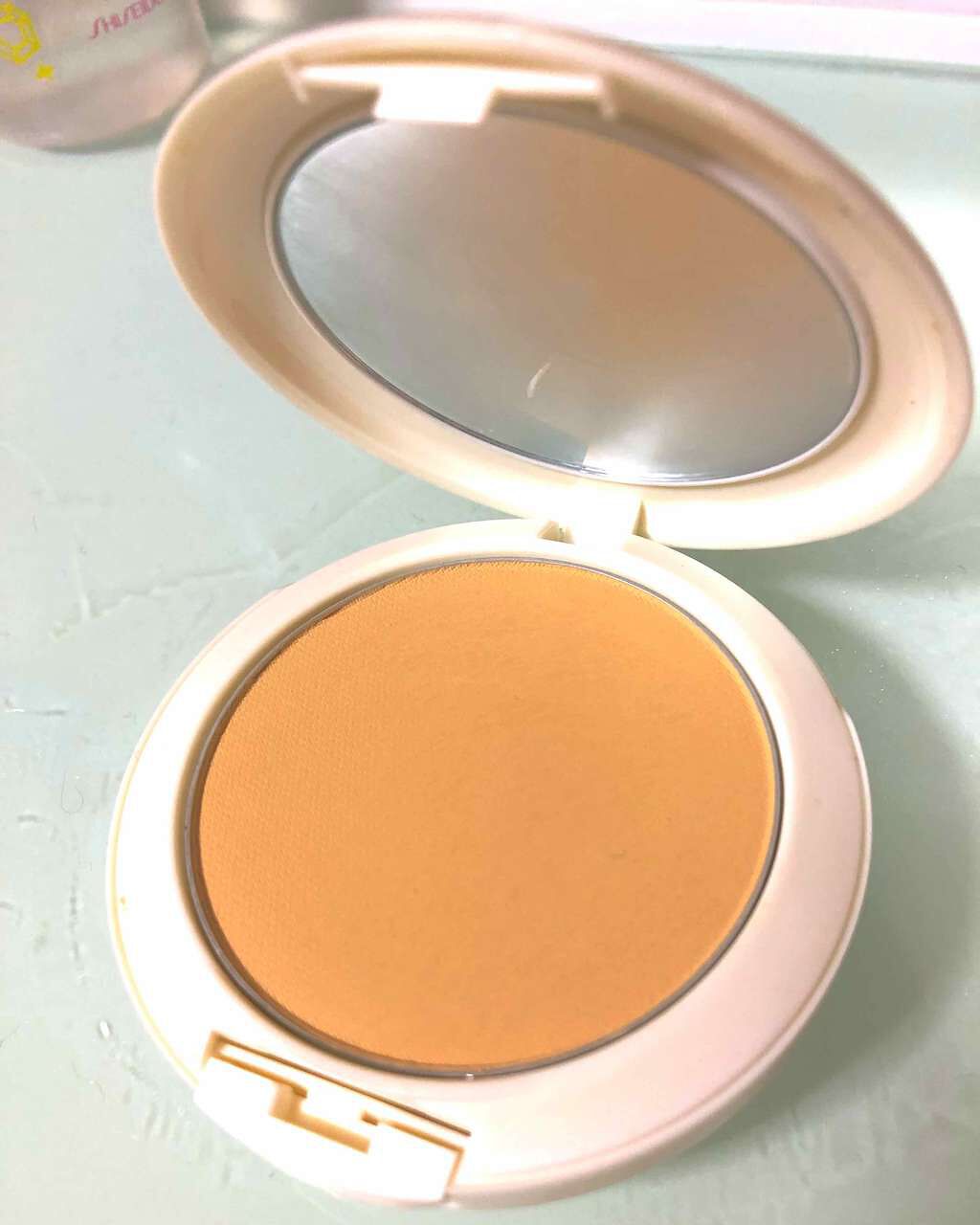 ライトフル C マリンブライト フォーミュラ SPF 25/PA+++ ファンデーション/M・A・C/パウダーファンデーションを使ったクチコミ（2枚目）