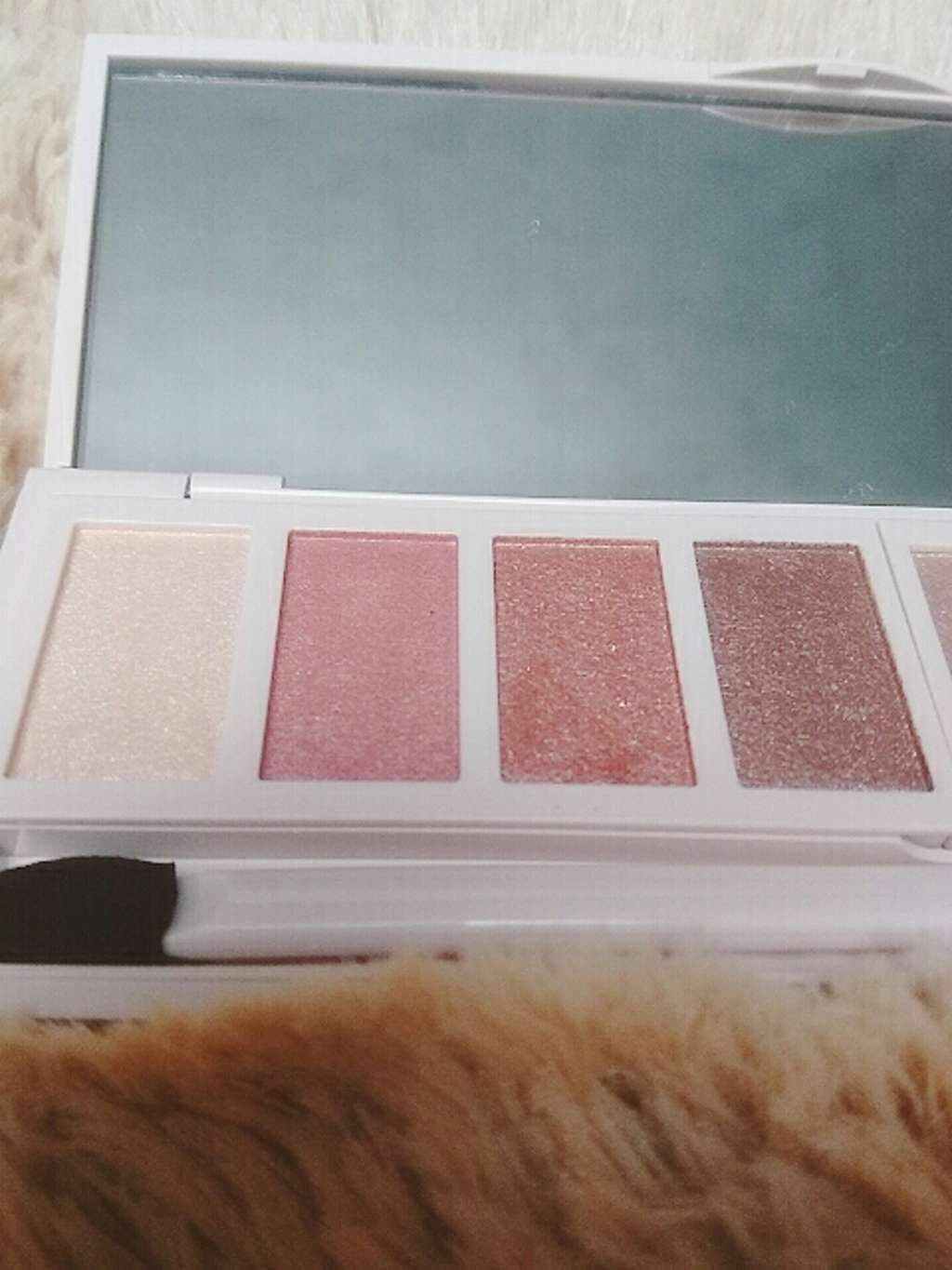 グラマラスヌード アイパレット (クリスマスコフレ 2017)/Visée/メイクアップキットを使ったクチコミ(3枚目)