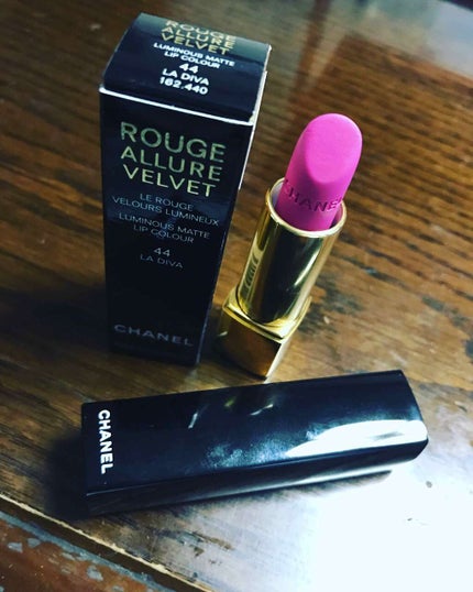 ルージュ アリュール ヴェルヴェット/CHANEL/口紅を使ったクチコミ(1枚目)