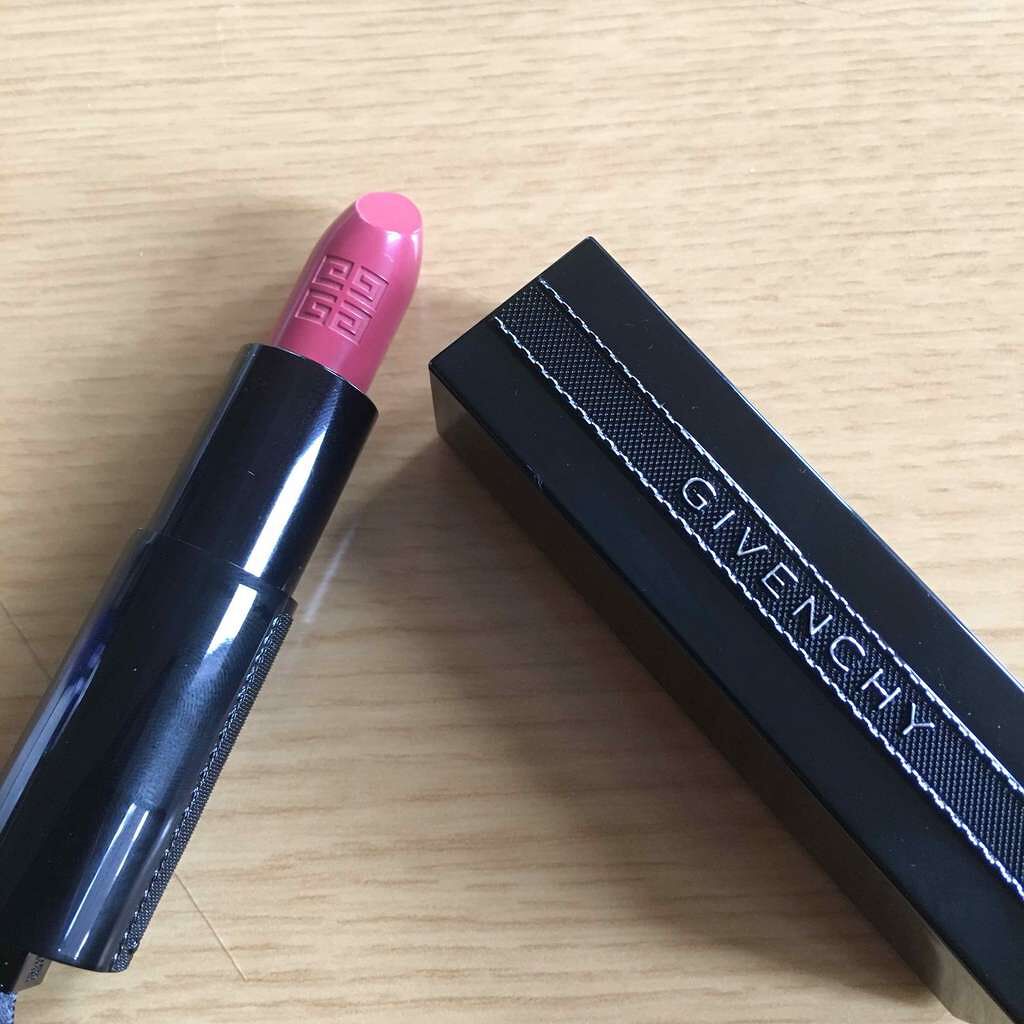 ルージュ・アンテルディ/GIVENCHY/口紅を使ったクチコミ(1枚目)