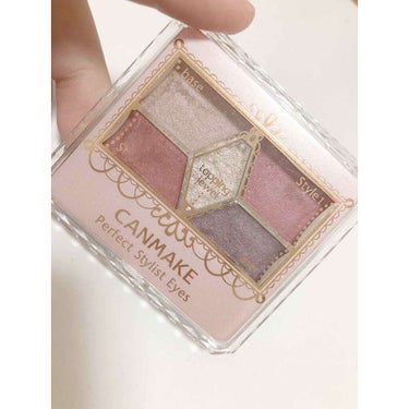 💗CANMAKE💗【パーフェクトスタイリストアイズ14】
💰780円💰

・パッケージがかなりかわいい 🎀
・付属のチップもかなり使いやすい 🌸
・見たまま発色 👼
・裏の説明で初心者にも使いこなせる 