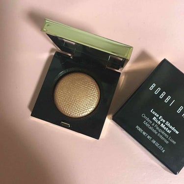 リュクスアイシャドウリッチメタル 01 ヒートレイ/BOBBI BROWN/パウダーアイシャドウを使ったクチコミ（1枚目）