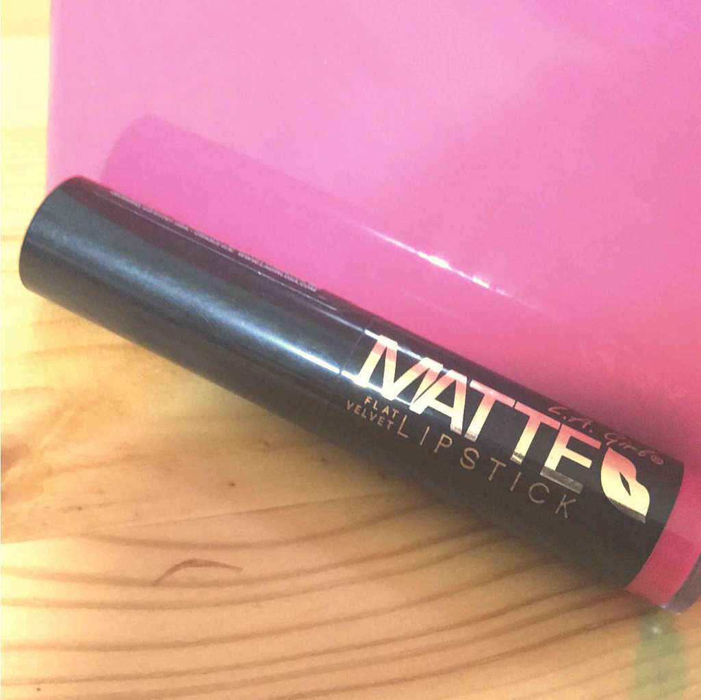 マットリップスティック/サンキューマート/口紅を使ったクチコミ(1枚目)