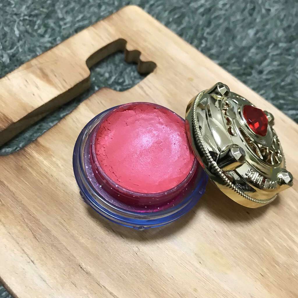 エルファー プリンセスデュオカラーチーク A/DAISO/パウダーチークを使ったクチコミ（2枚目）