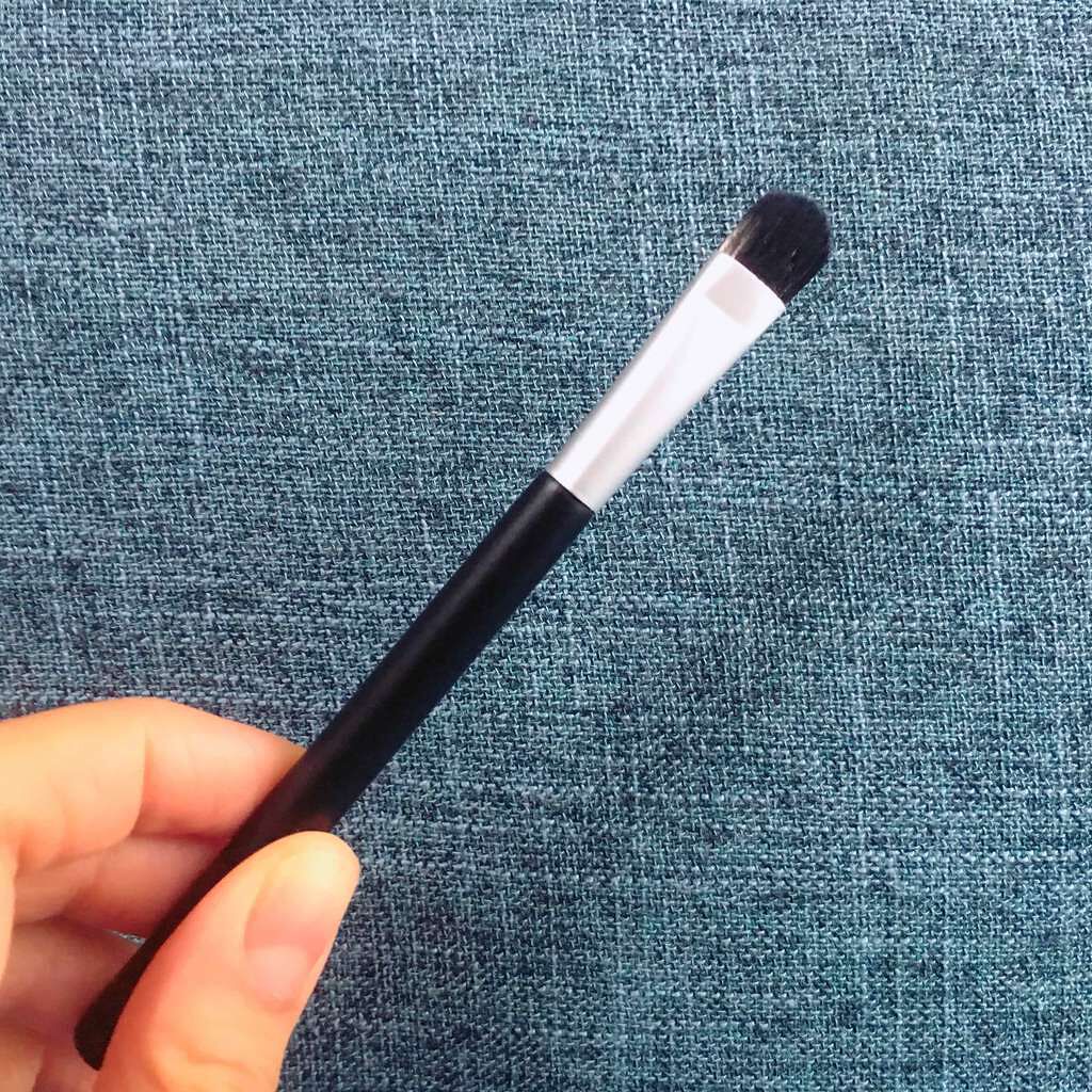 春姫 アイシャドウブラシ/DAISO/メイクブラシを使ったクチコミ(3枚目)