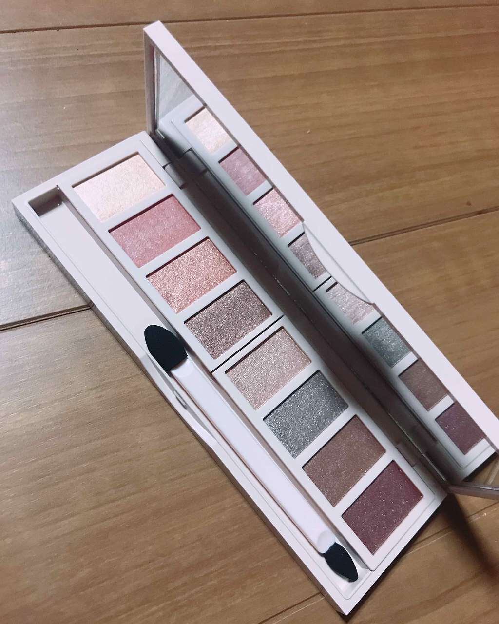 グラマラスヌード アイパレット (クリスマスコフレ 2017)/Visée/メイクアップキットを使ったクチコミ(2枚目)