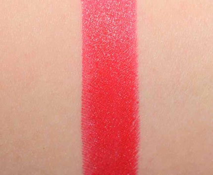 pink_lips_91 on LIPS 「イエベに会う赤ピンクで、小悪魔色でめちゃめちゃお気に入りです♡..」(1枚目)