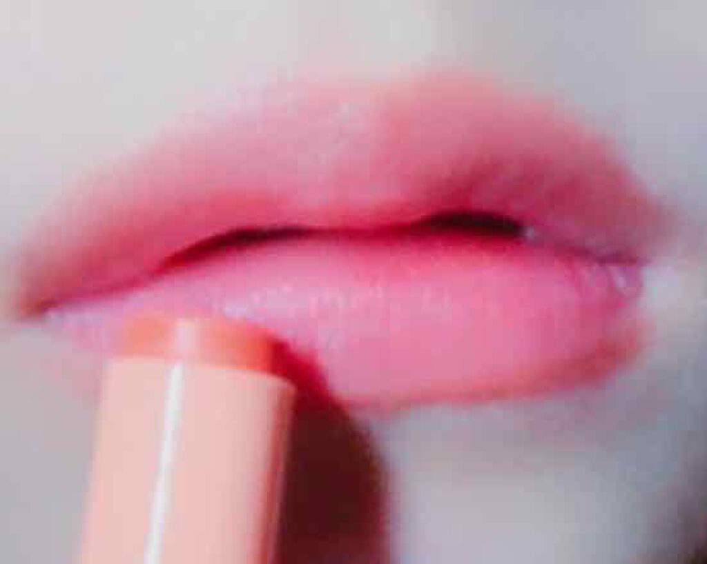 薬用 リップバーム 無香料/DAISO/リップバームを使ったクチコミ(4枚目)