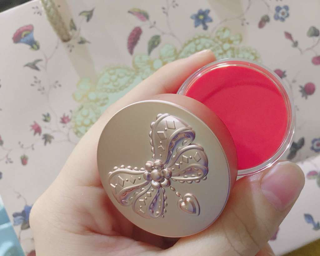 ティンテッド リップ バーム N/レ・メルヴェイユーズ ラデュレ/リップケアを使ったクチコミ(1枚目)