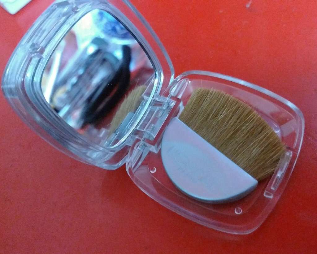 ルーセントマジック パウダーブラッシュ/ロレアル パリ/パウダーチークを使ったクチコミ(3枚目)