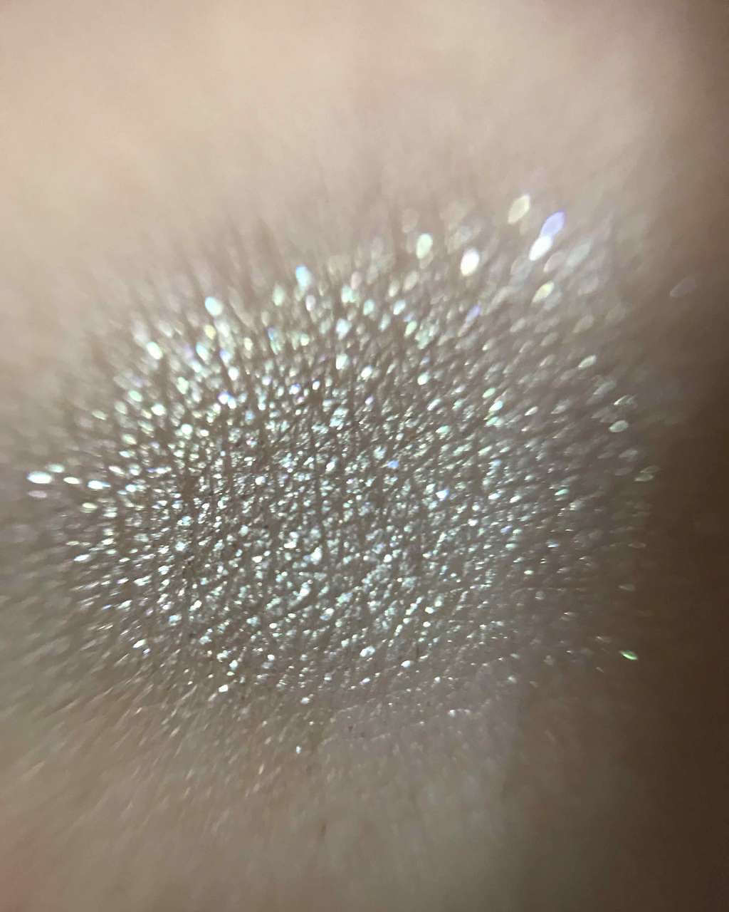 シュガーブリリアンス アイカラー/JILL STUART/単色アイシャドウを使ったクチコミ（3枚目）