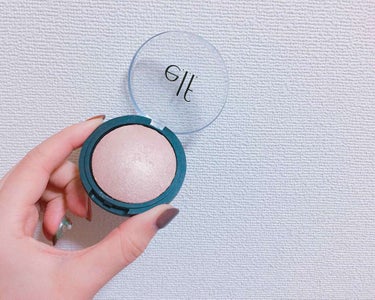 ベイクドハイライター/e.l.f. Cosmetics/パウダーハイライトを使ったクチコミ（2枚目）