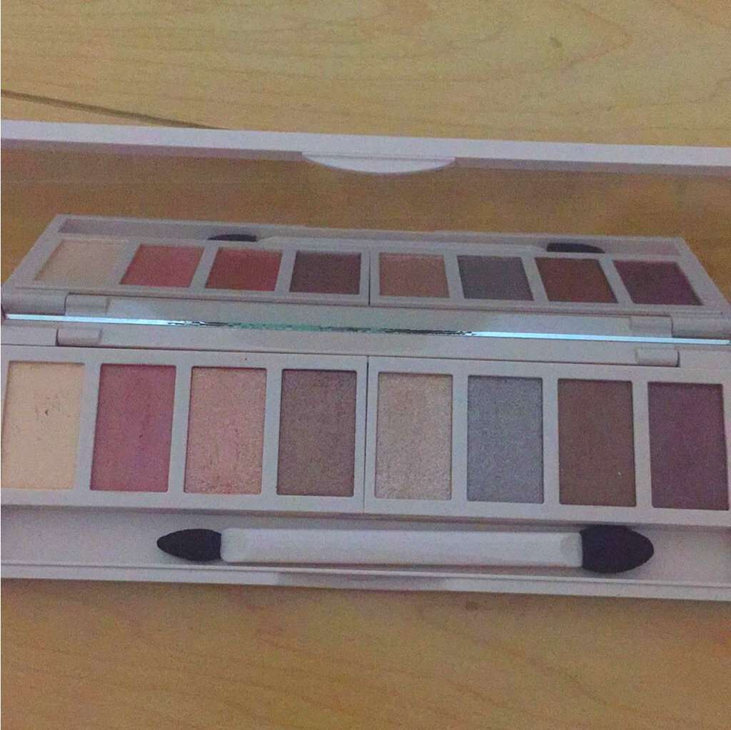 グラマラスヌード アイパレット (クリスマスコフレ 2017)/Visée/メイクアップキットを使ったクチコミ(2枚目)