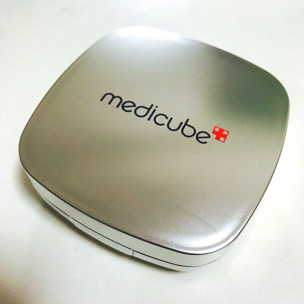 MEDICUBE メディキューブレッドクッションのクチコミ「韓国コスメ！メディキューブ

こちらは韓国のクッションファンデーションになります。メディキュー.....」（1枚目）