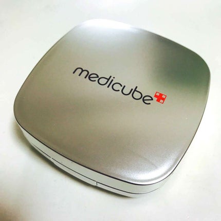 MEDICUBE メディキューブレッドクッションのクチコミ「韓国コスメ!メディキューブ
こちらは韓国のクッションファンデーションになります。メディキュー.....」(1枚目)