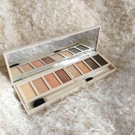 グラマラスヌード アイパレット (クリスマスコフレ 2017)/Visée/メイクアップキットを使ったクチコミ(2枚目)