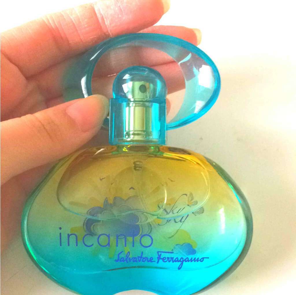 インカント スカイ オーデトワレ/サルヴァトーレ フェラガモ/香水(レディース)を使ったクチコミ(1枚目)