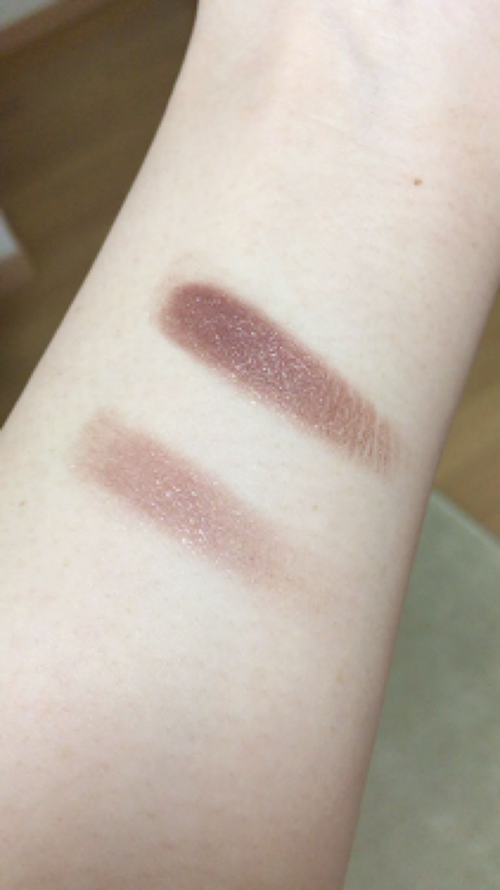 モノアイズ アイシャドウ/ARITAUM/単色アイシャドウを使ったクチコミ（2枚目）