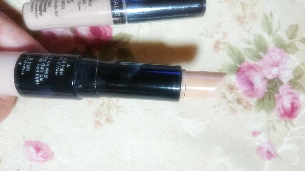 カバーパーフェクション アイディールコンシーラー デュオ/the SAEM/スティックコンシーラーを使ったクチコミ（2枚目）