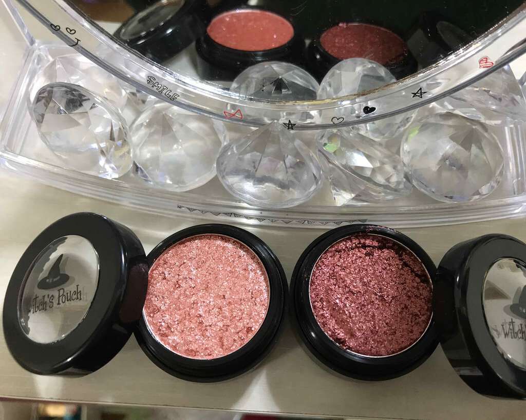 セルフィーフィックスピグメント/Witch's Pouch/単色アイシャドウを使ったクチコミ（2枚目）