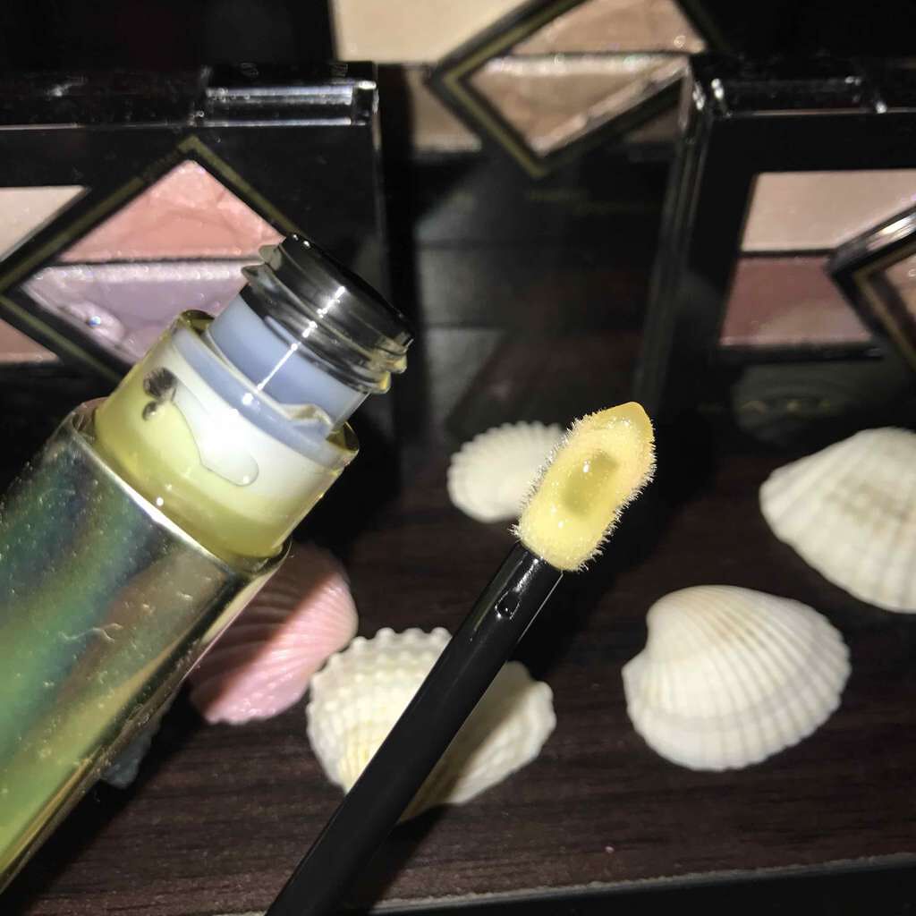 ユイルカレス/ロレアル パリ/リップグロスを使ったクチコミ(3枚目)