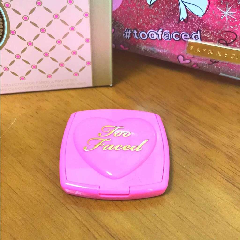 ラブ フラッシュ ロングラスティング 16H ブラッシュ/Too Faced/パウダーチークを使ったクチコミ（1枚目）