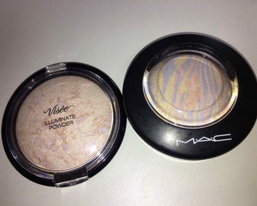 MACのハイライトとヴィセのイルミネートパウダーが
見た目が似ていたので比較しました🙋🙋

MAC ライトスカペード ¥4536
Visee イルミネート パウダー 02 ¥1500

どちらも何回かつ