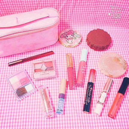 せいか(*Ü*) on LIPS 「ポーチの中身紹介第2弾(*≧ω≦*)今回は休日や学校以外に出か..」(1枚目)