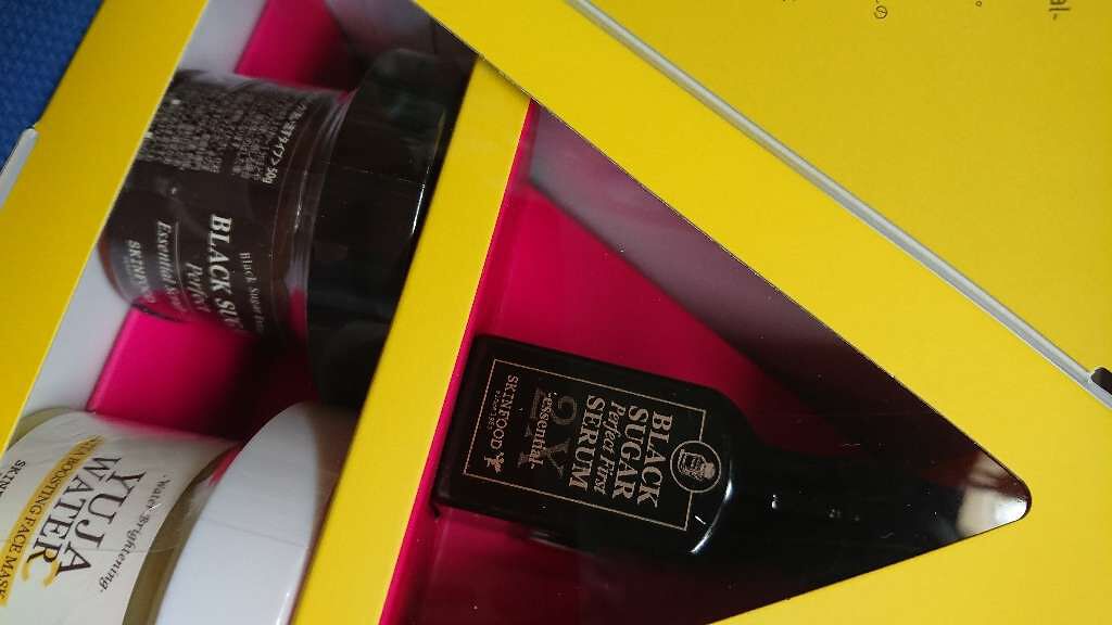 ブラックシュガー パーフェクトファーストセラム2X エッセンシャル(旧)/SKINFOOD/美容液を使ったクチコミ(2枚目)