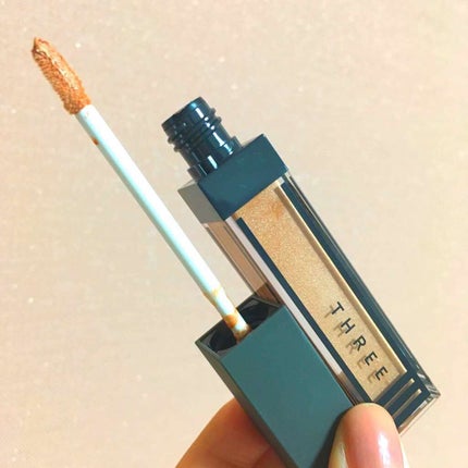 ウイスパーグロスフォーアイ/THREE/リキッドアイシャドウを使ったクチコミ(1枚目)