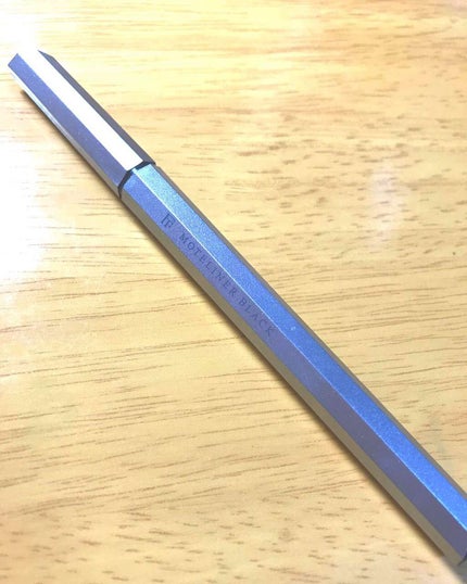 モテライナー リキッド/UZU BY FLOWFUSHI/リキッドアイライナーを使ったクチコミ(1枚目)