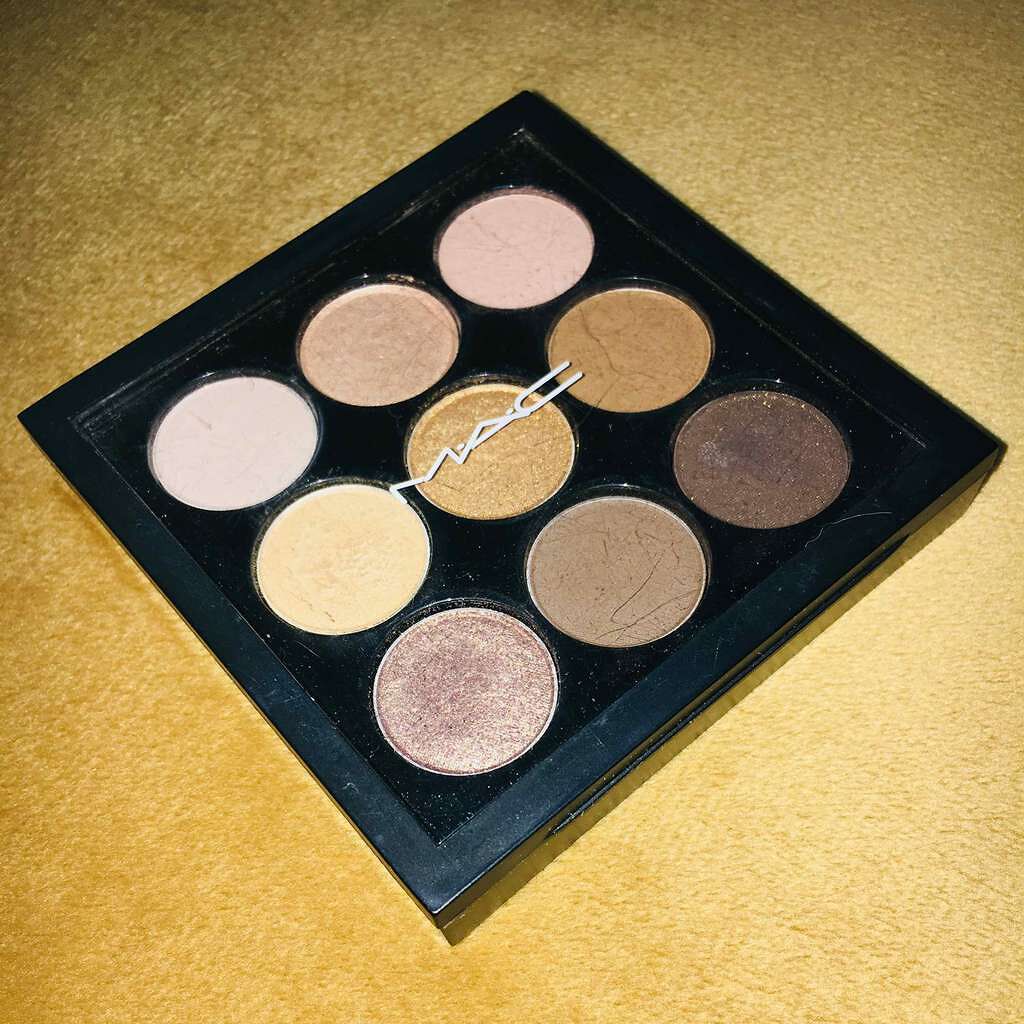 スモール アイシャドウ×9/M・A・C/アイシャドウパレットを使ったクチコミ(1枚目)