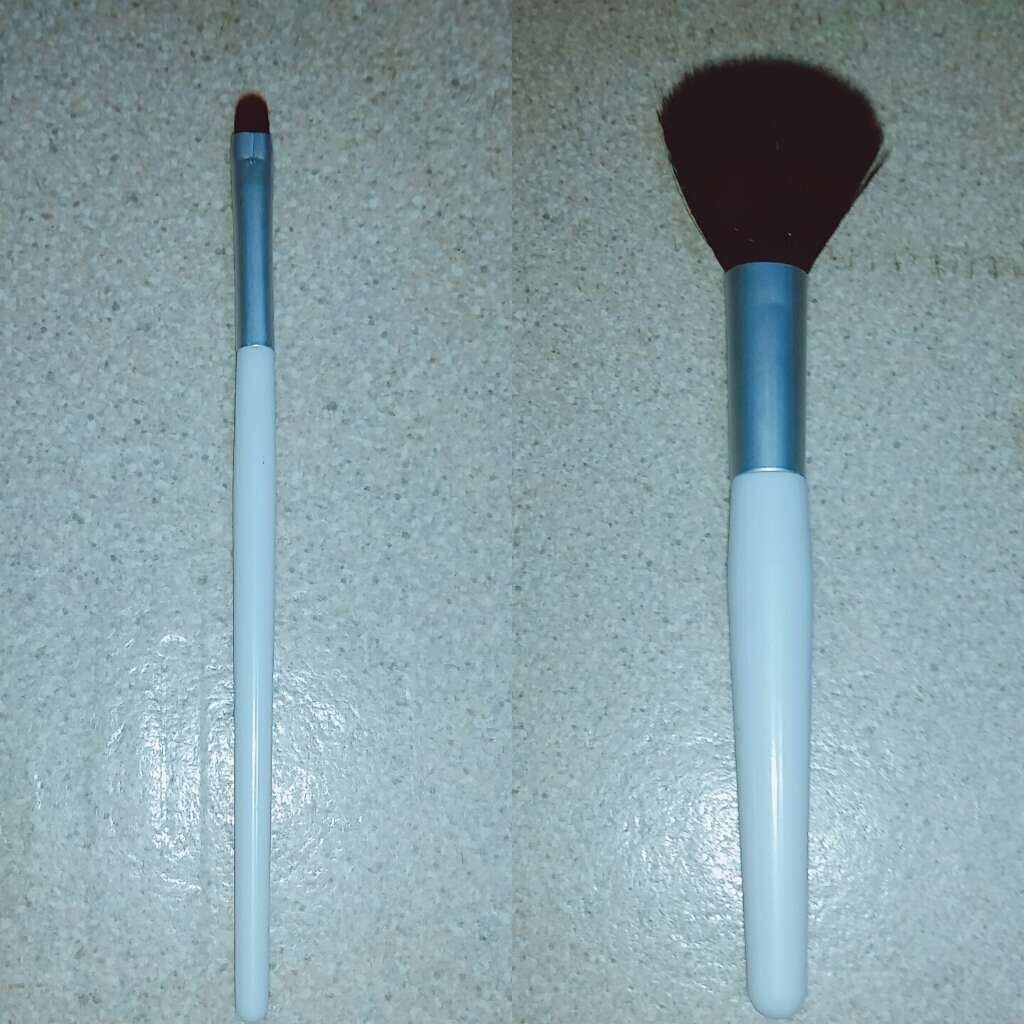 チークブラシ/セリア/メイクブラシを使ったクチコミ(2枚目)