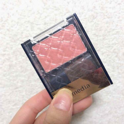 ブライトアップチークN/media/パウダーチークを使ったクチコミ(1枚目)