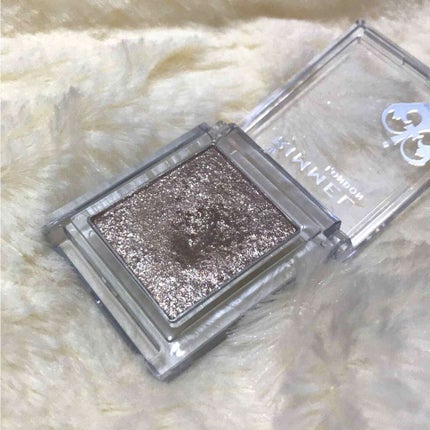 プリズム パウダーアイカラー/リンメル ロンドン/単色アイシャドウを使ったクチコミ(2枚目)