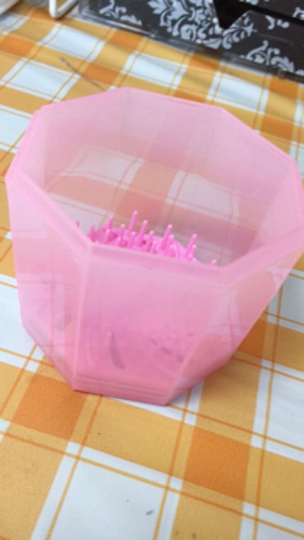 メイクブラシクリーナー/DAISO/その他化粧小物を使ったクチコミ(4枚目)