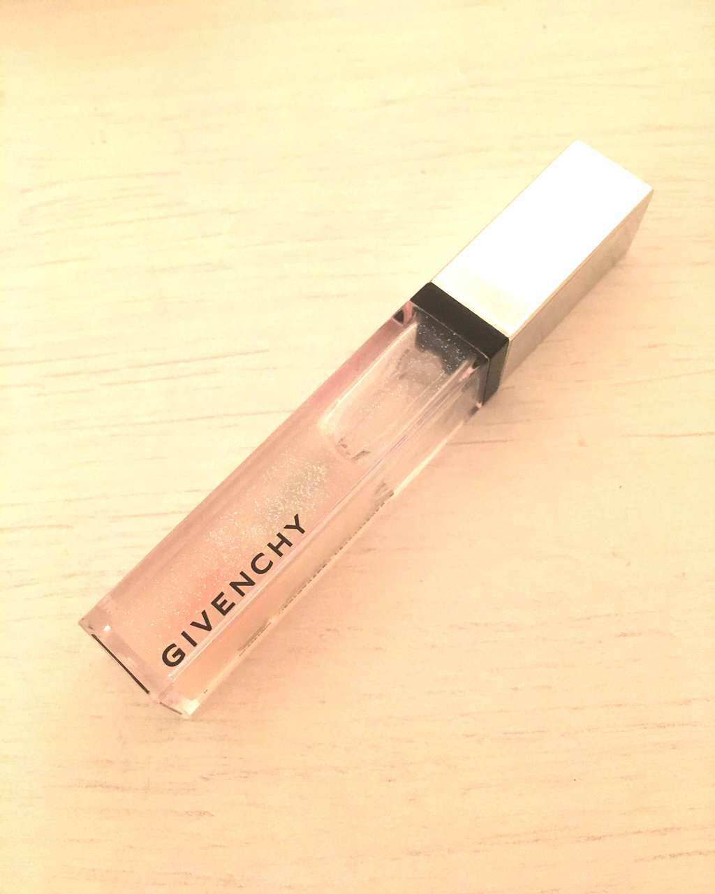 グロス・レヴェラトゥール/GIVENCHY/リップグロスを使ったクチコミ(1枚目)